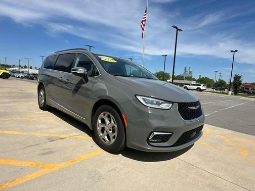 2023 Chrysler Pacifica Limited