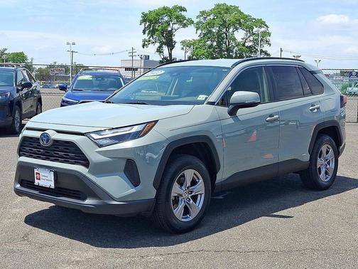 Lunar Rock 2022 Toyota RAV4 Hybrid XLE