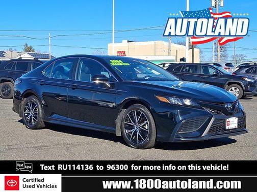 2024 Toyota Camry SE