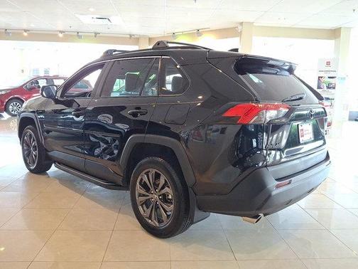 2023 Toyota RAV4 Hybrid XLE Premium