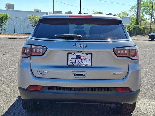 Billet Silver Metallic Clearcoat 2019 Jeep Compass Latitude