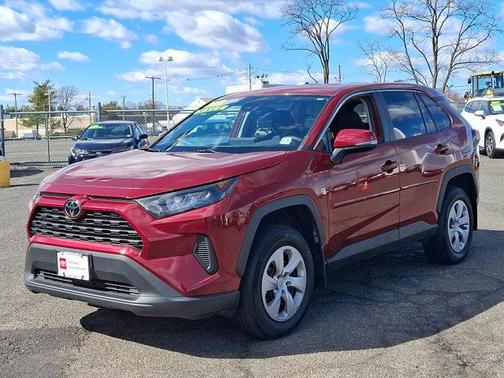 2022 Toyota RAV4 LE