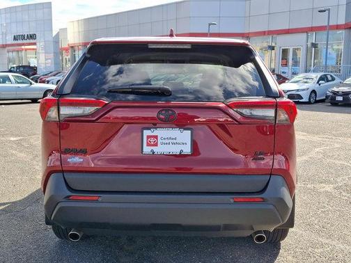 2022 Toyota RAV4 LE