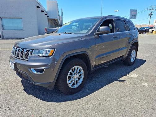 2019 Jeep Grand Cherokee Laredo