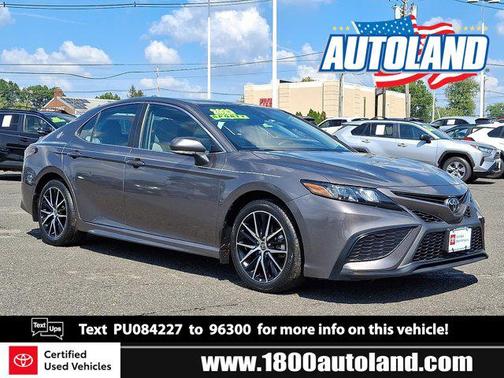 2023 Toyota Camry SE