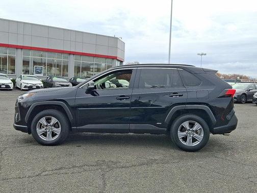 2023 Toyota RAV4 Hybrid XLE