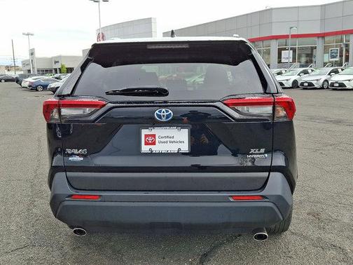 2023 Toyota RAV4 Hybrid XLE
