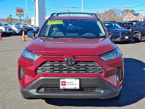 2019 Toyota RAV4 LE
