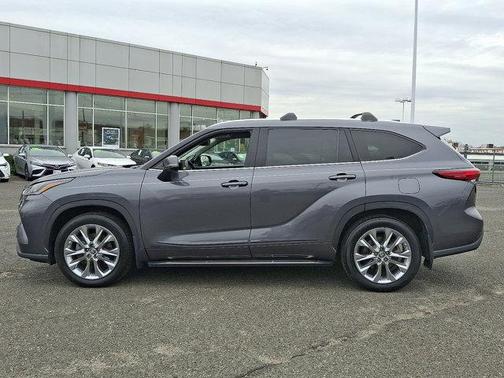 2023 Toyota Highlander Hybrid Limited