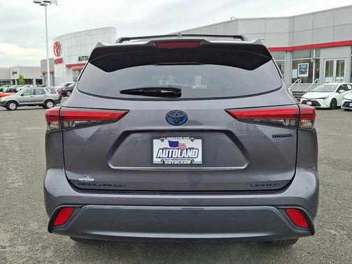 2023 Toyota Highlander Hybrid Limited
