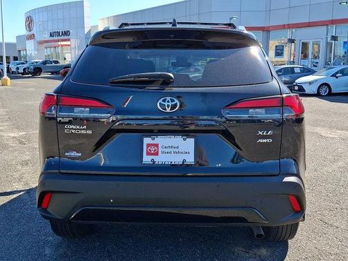2022 Toyota Corolla Cross XLE