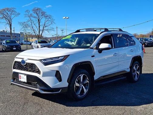 2023 Toyota RAV4 Prime SE