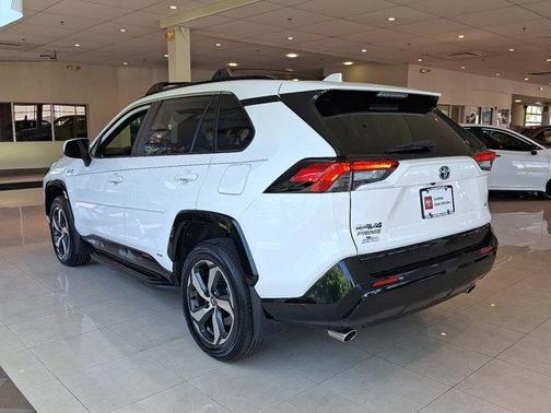 Ice Cap 2023 Toyota RAV4 Prime SE