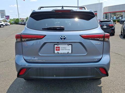 2023 Toyota Highlander Hybrid LE