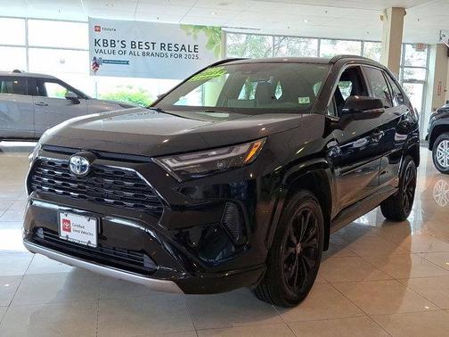2022 Toyota RAV4 Hybrid SE