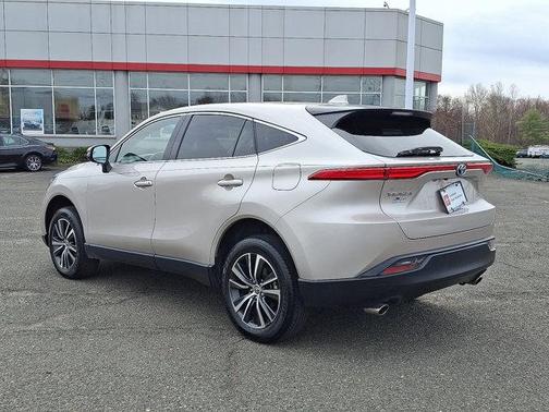 2023 Toyota Venza LE