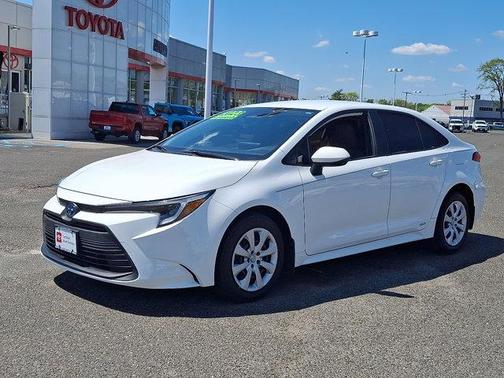 Ice Cap 2023 Toyota Corolla Hybrid LE