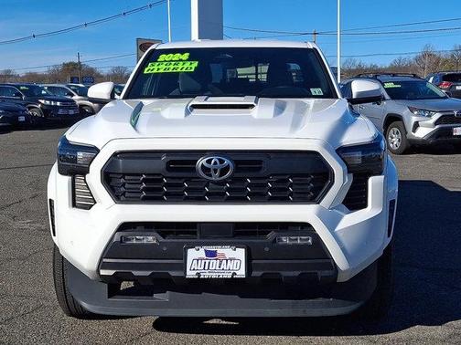 2024 Toyota Tacoma TRD Sport