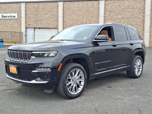 2022 Jeep Grand Cherokee Summit