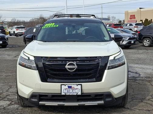 2023 Nissan Pathfinder Platinum 4WD