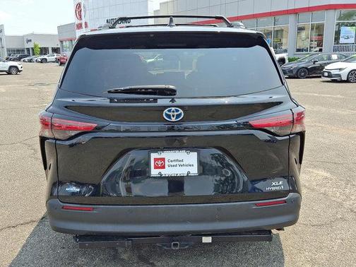2022 Toyota Sienna XLE 7 Passenger