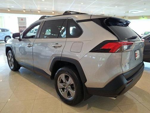 2022 Toyota RAV4 Hybrid LE