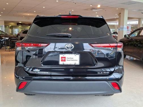 2024 Toyota Highlander XLE