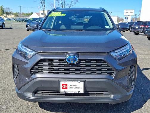 2024 Toyota RAV4 Hybrid XLE