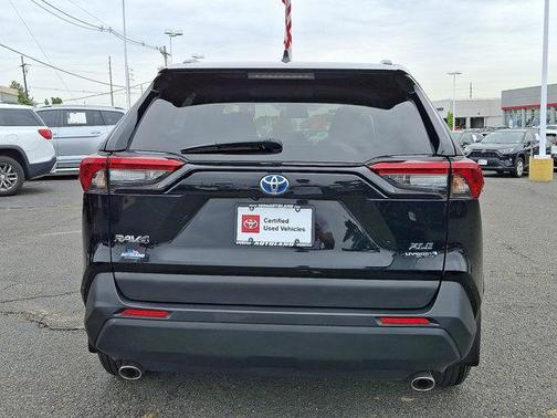 2024 Toyota RAV4 Hybrid XLE
