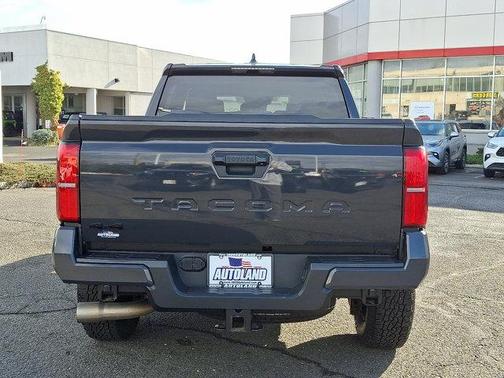 2024 Toyota Tacoma TRD Off Road