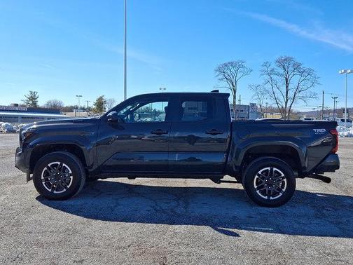 2025 Toyota Tacoma Hybrid TRD Sport