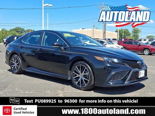 2023 Toyota Camry SE