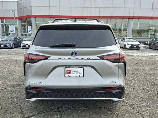2024 Toyota Sienna XSE 7 Passenger