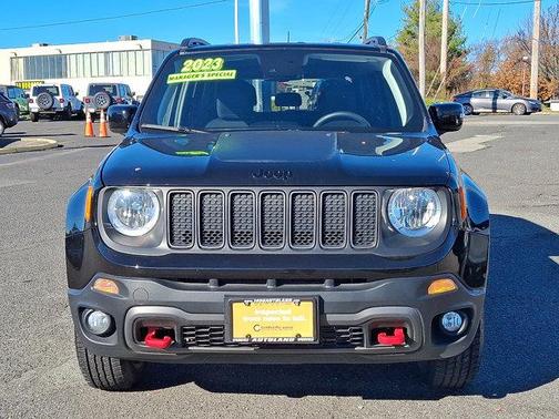 2023 Jeep Renegade Trailhawk