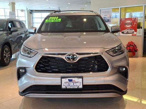 2023 Toyota Highlander Platinum