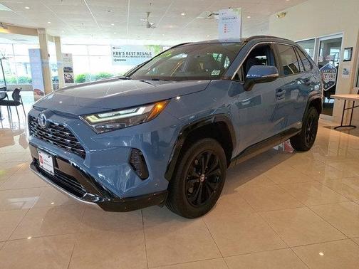 2023 Toyota RAV4 Hybrid SE