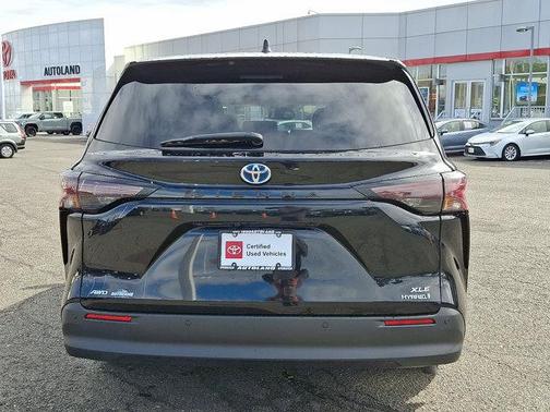 2024 Toyota Sienna XLE 7 Passenger