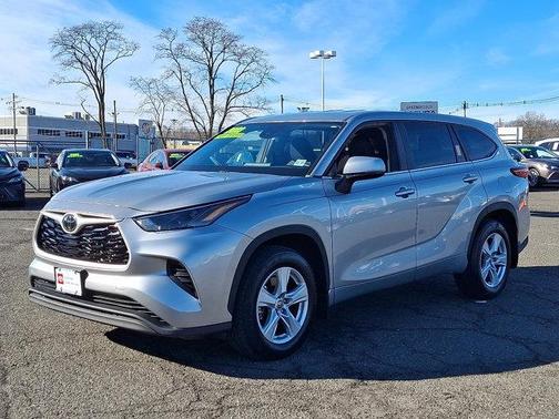 2023 Toyota Highlander L