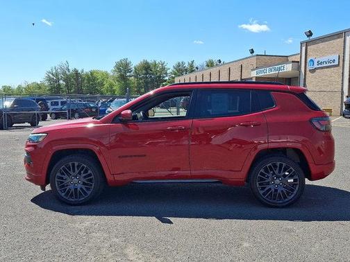 Redline Pearlcoat 2022 Jeep Compass (RED) Edition 4x4