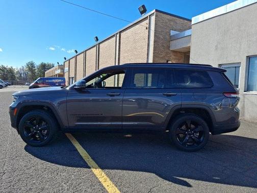 2022 Jeep Grand Cherokee L Altitude