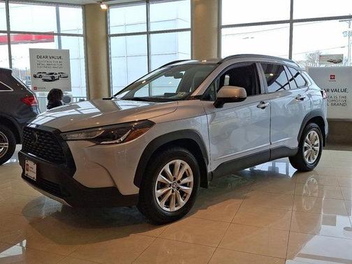 2024 Toyota Corolla Cross LE