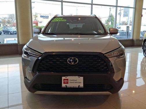2024 Toyota Corolla Cross LE