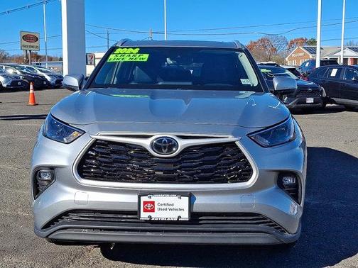 2024 Toyota Highlander XLE