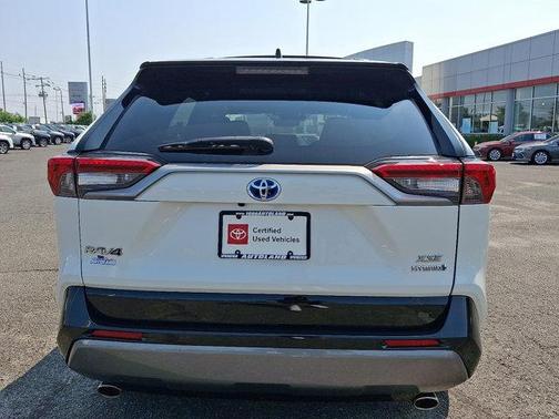 2020 Toyota RAV4 Hybrid SE