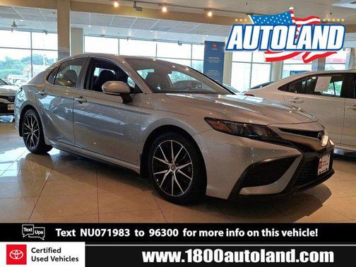 2022 Toyota Camry SE