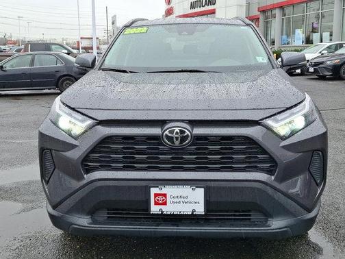 2022 Toyota RAV4 XLE