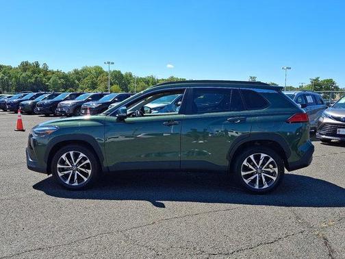 2023 Toyota Corolla Cross XLE