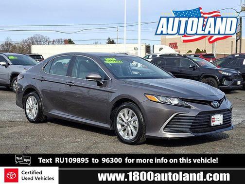 2024 Toyota Camry LE