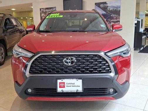 2022 Toyota Corolla Cross XLE
