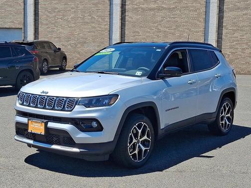 Silver Zynith Metallic Clearcoat 2025 Jeep Compass Limited